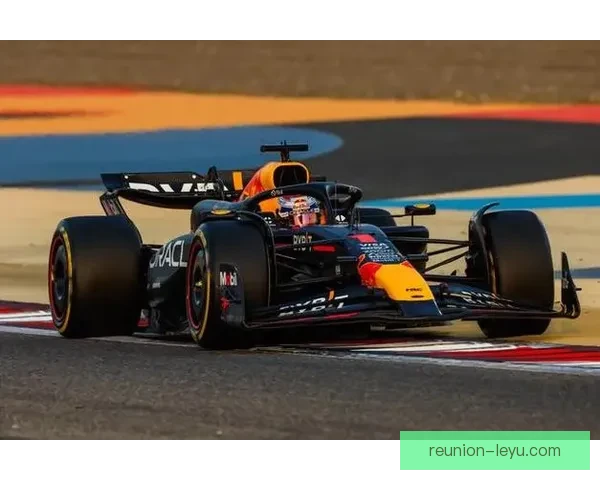 本赛季F1车队格局生变红牛与法拉利激烈角逐维斯塔潘冲击纪录 本赛季F1车队格局生变红牛与法拉利激烈角逐维斯塔潘冲击纪录