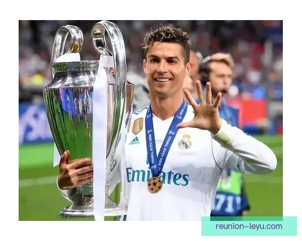 欧冠焦点战引爆舆论豪门对决再掀赛季风暴球星表现成关键看点之争