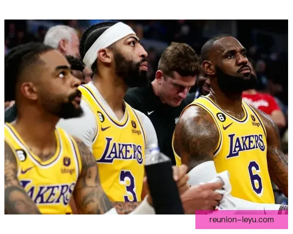 湖人勇士酝酿大交易季后赛席位争夺战升级东西部豪强暗流涌动再起