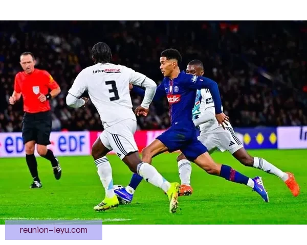 法甲联赛最新动态：巴黎圣日耳曼力压竞争对手迎来连胜高潮