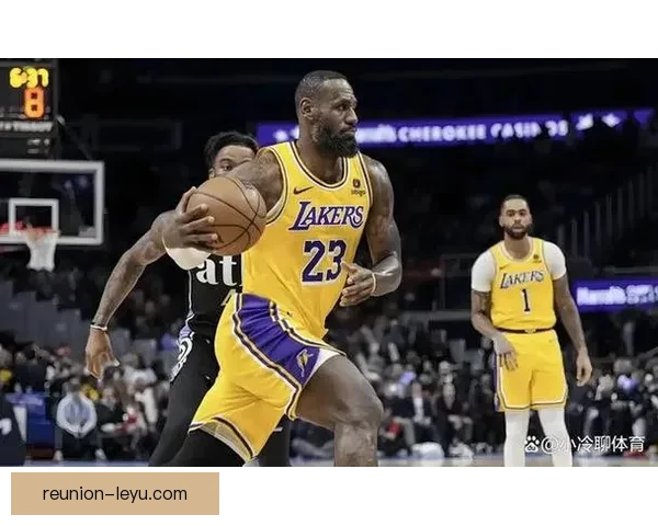 詹姆斯率湖人逆转勇士引爆全美热议季后赛关键战再掀争冠风暴