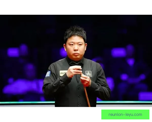 焦点对决点燃赛季激情新星崛起老将坚守联赛格局再生变数引发热议